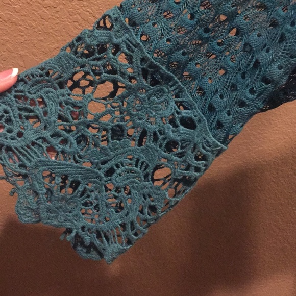 Top - Picture 3 of 3